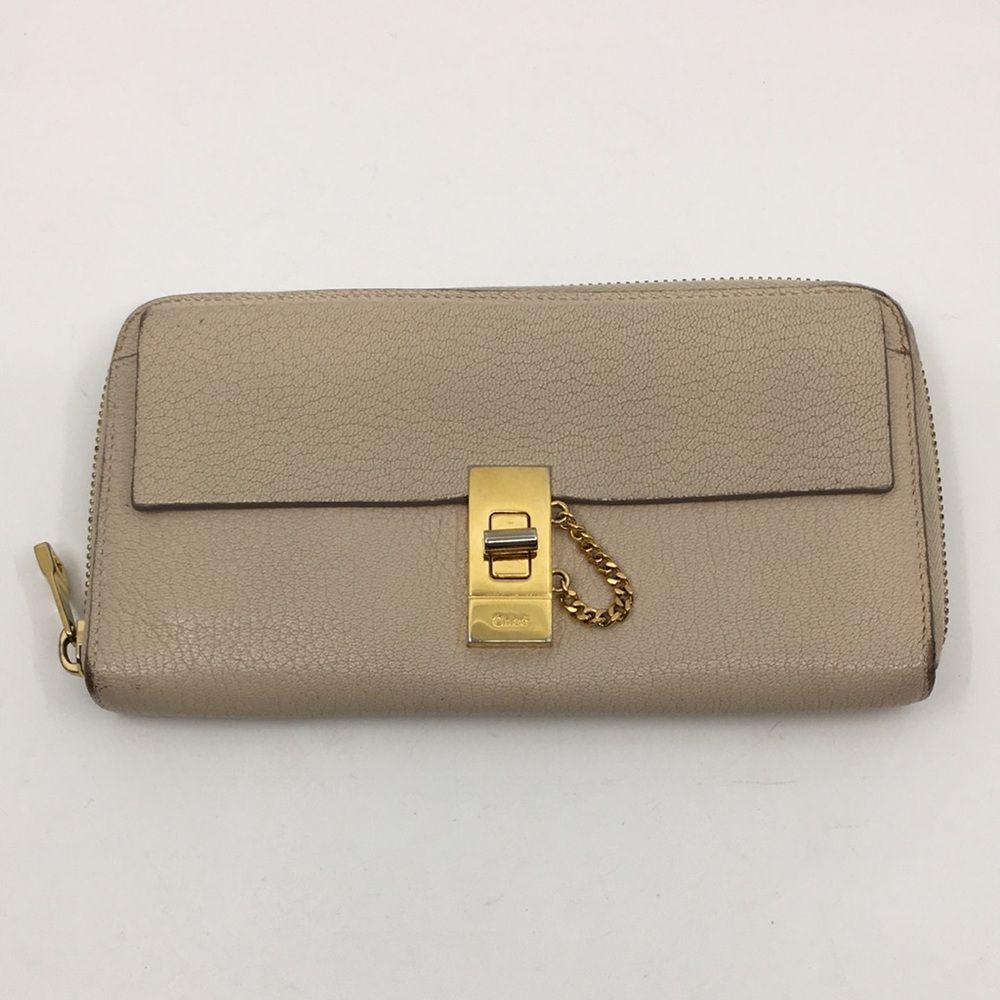 CHLOÈ Drew Long Zipped Leather Wallet, Taupe Tan pebbled leather